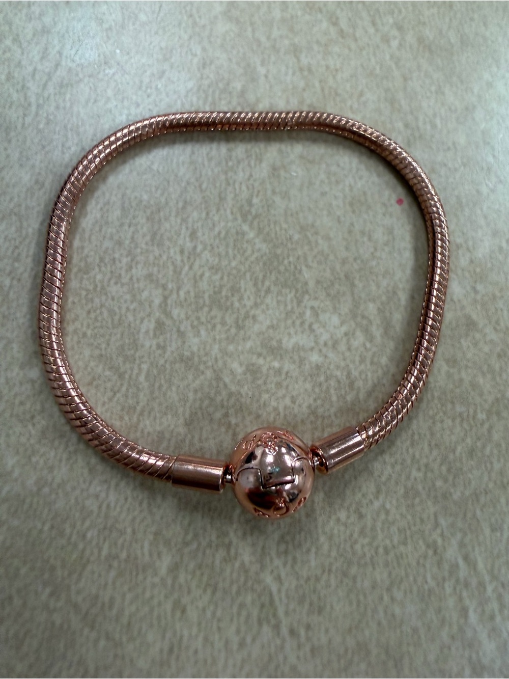 Pandora Rose Gold Snake Chain Bracelet Globe Clasp 7 inches new new new no box